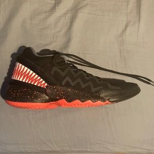 Addidas D.O.N Issue 1, Size 12